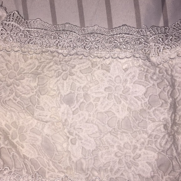 A beautiful blouse - Picture 5 of 8